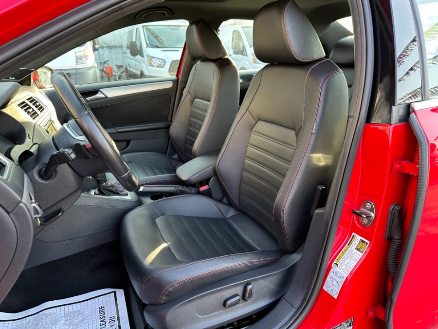 2014 Volkswagen Jetta Sedan 4dr DSG GLI Autobahn PZEV, available for sale in Paterson, New Jersey | DZ Automall. Paterson, New Jersey