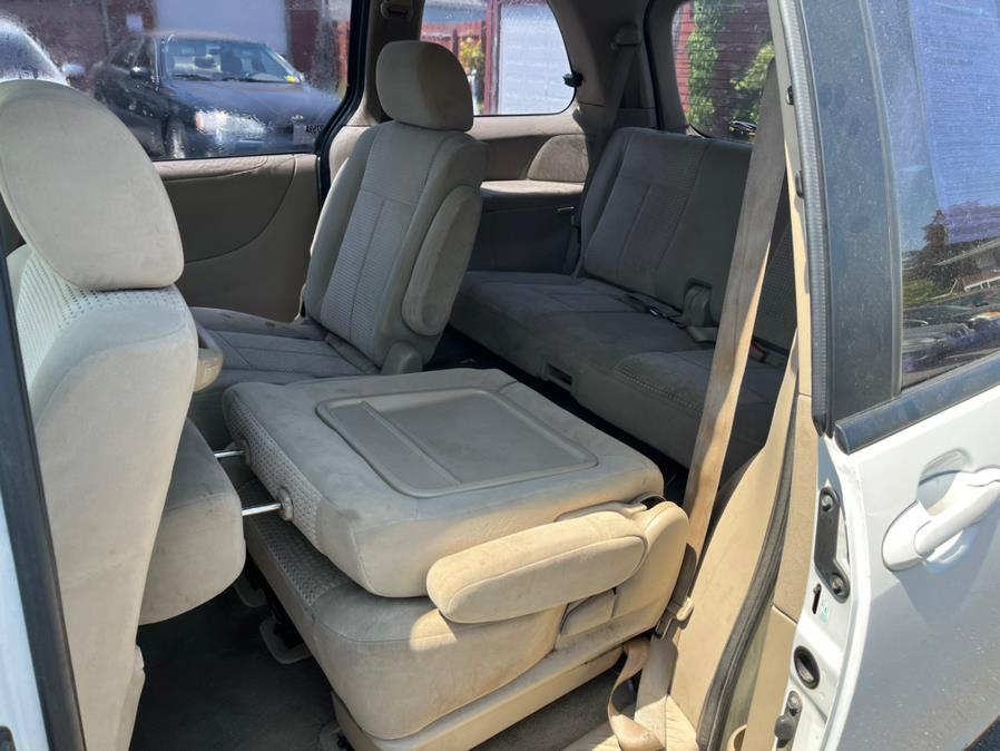2006 Mazda MPV 4dr LX, available for sale in East Windsor, Connecticut | CT Car Co LLC. East Windsor, Connecticut 2006 Mazda MPV 4dr LX, available for sale in East Windsor, Connecticut | CT Car Co LLC. East Windsor, Connecticut