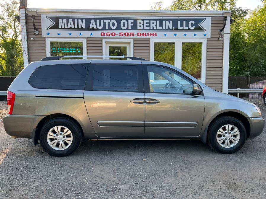 2012 Kia Sedona 4dr Wgn LX, available for sale in Berlin, Connecticut | Main Auto of Berlin. Berlin, Connecticut