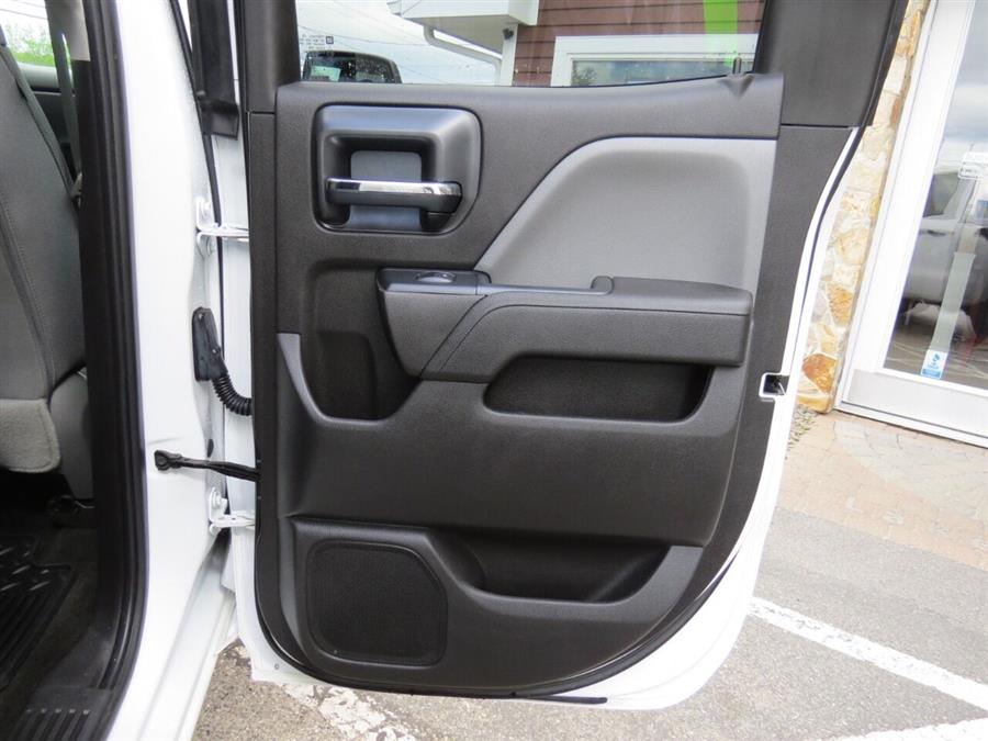 2016 Chevrolet Silverado 1500 Custom 4x4 4dr Double Cab 6.5 ft. SB, available for sale in Auburn, Maine | Lake City Exports Inc. Auburn, Maine 2016 Chevrolet Silverado 1500 Custom 4x4 4dr Double Cab 6.5 ft. SB, available for sale in Auburn, Maine | Lake City Exports Inc. Auburn, Maine