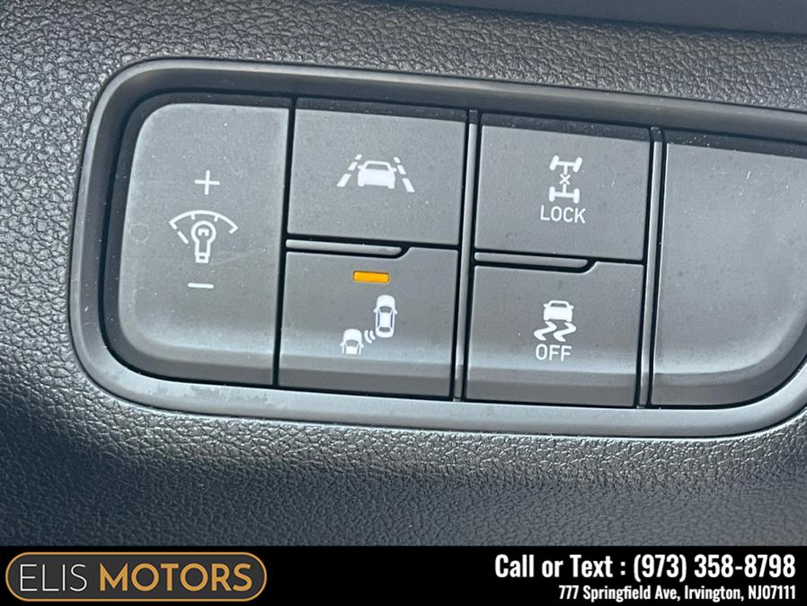 2019 Hyundai Santa Fe SE 2.4L Auto AWD, available for sale in Irvington, New Jersey | Elis Motors Corp. Irvington, New Jersey 2019 Hyundai Santa Fe SE 2.4L Auto AWD, available for sale in Irvington, New Jersey | Elis Motors Corp. Irvington, New Jersey