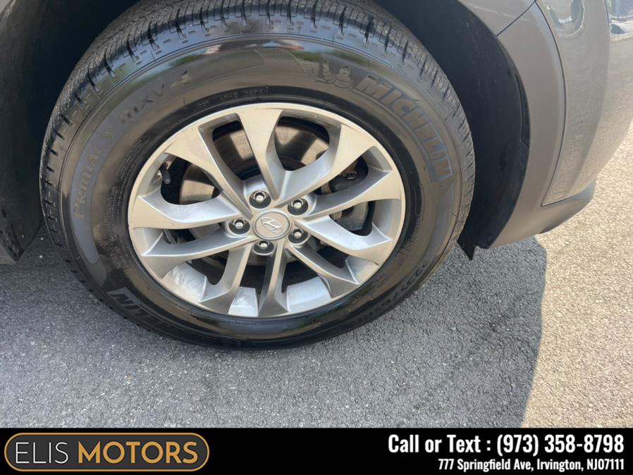 2019 Hyundai Santa Fe SE 2.4L Auto AWD, available for sale in Irvington, New Jersey | Elis Motors Corp. Irvington, New Jersey 2019 Hyundai Santa Fe SE 2.4L Auto AWD, available for sale in Irvington, New Jersey | Elis Motors Corp. Irvington, New Jersey
