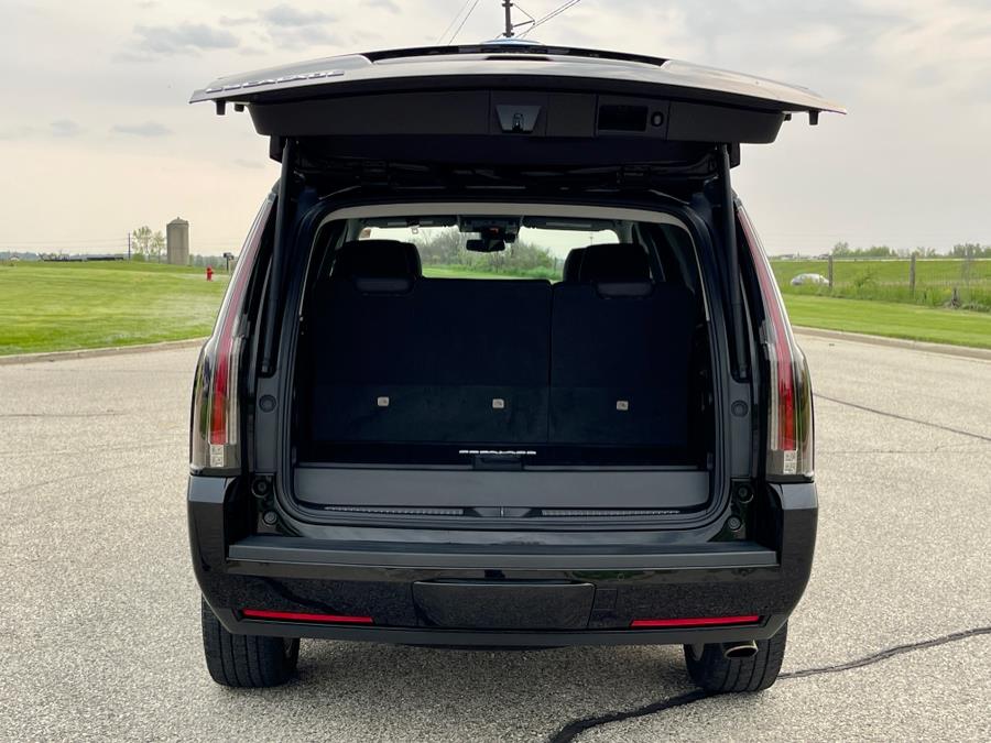 2020 Cadillac Escalade 4WD 4dr Premium Luxury, available for sale in Darien, Wisconsin | Geneva Motor Cars. Darien, Wisconsin 2020 Cadillac Escalade 4WD 4dr Premium Luxury, available for sale in Darien, Wisconsin | Geneva Motor Cars. Darien, Wisconsin
