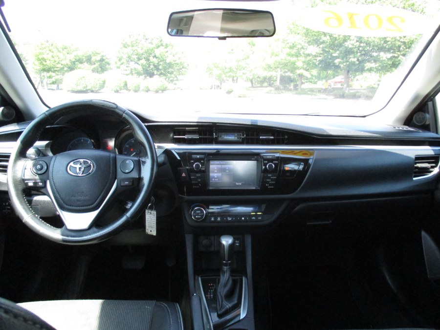 2016 Toyota Corolla 4dr Sdn Auto L (Natl), available for sale in New Britain, Connecticut | Universal Motors LLC. New Britain, Connecticut 2016 Toyota Corolla 4dr Sdn Auto L (Natl), available for sale in New Britain, Connecticut | Universal Motors LLC. New Britain, Connecticut