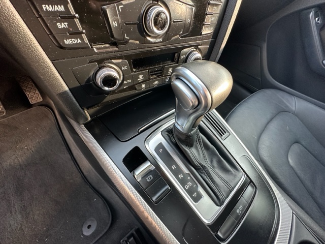 2015 Audi A4 4dr Sdn Auto quattro 2.0T Premium, available for sale in Huntington Station, New York | Huntington Auto Mall. Huntington Station, New York 2015 Audi A4 4dr Sdn Auto quattro 2.0T Premium, available for sale in Huntington Station, New York | Huntington Auto Mall. Huntington Station, New York