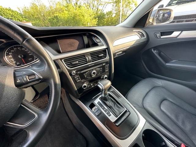 2015 Audi A4 4dr Sdn Auto quattro 2.0T Premium, available for sale in Huntington Station, New York | Huntington Auto Mall. Huntington Station, New York 2015 Audi A4 4dr Sdn Auto quattro 2.0T Premium, available for sale in Huntington Station, New York | Huntington Auto Mall. Huntington Station, New York