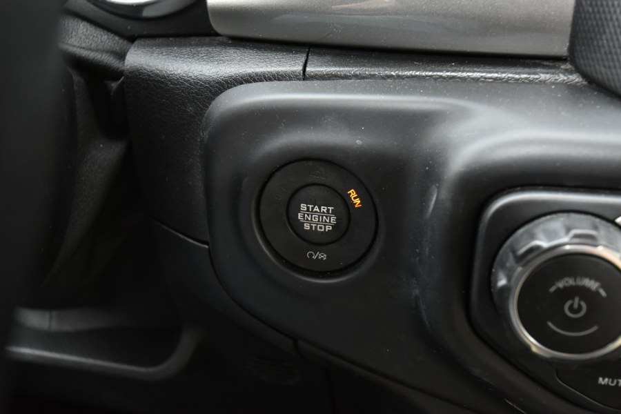 2020 Jeep Wrangler Unlimited Sahara 4x4, available for sale in Waterbury, Connecticut | Highline Car Connection. Waterbury, Connecticut 2020 Jeep Wrangler Unlimited Sahara 4x4, available for sale in Waterbury, Connecticut | Highline Car Connection. Waterbury, Connecticut