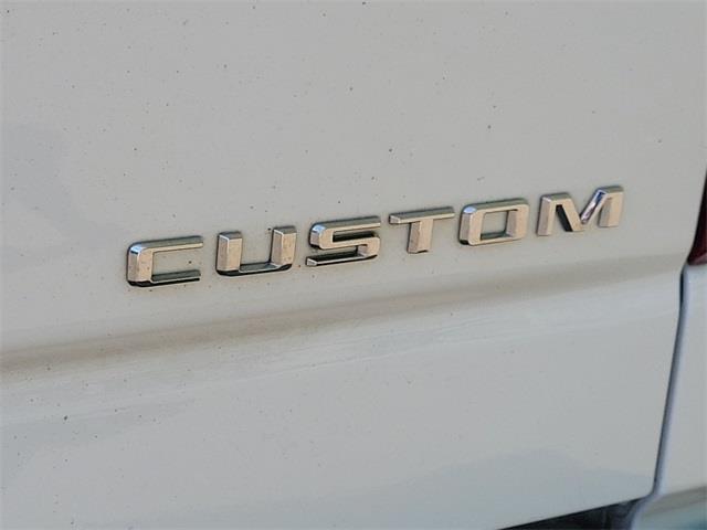 2019 Chevrolet Silverado 1500 Custom, available for sale in Stratford, Connecticut | Wiz Leasing Inc. Stratford, Connecticut 2019 Chevrolet Silverado 1500 Custom, available for sale in Stratford, Connecticut | Wiz Leasing Inc. Stratford, Connecticut