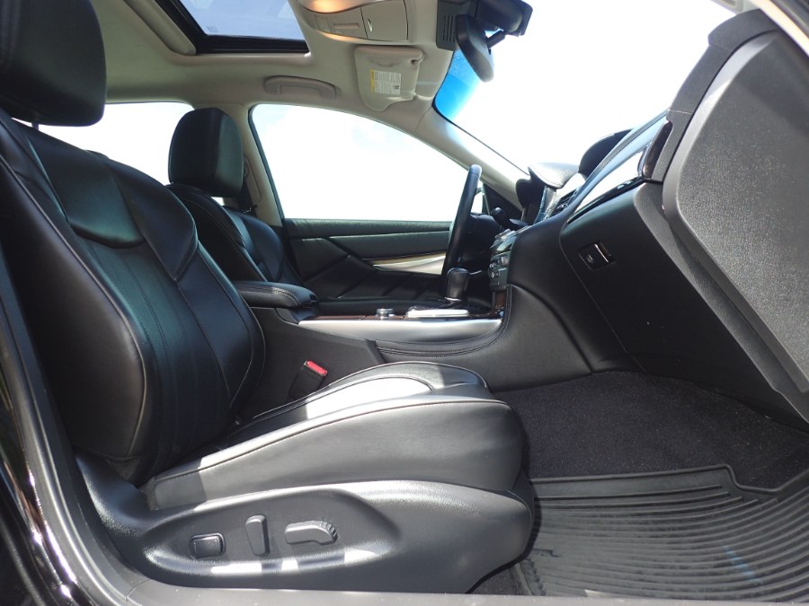 2015 INFINITI Q70L 4dr Sdn V8 AWD, available for sale in Storrs, Connecticut | Eagleville Motors. Storrs, Connecticut 2015 INFINITI Q70L 4dr Sdn V8 AWD, available for sale in Storrs, Connecticut | Eagleville Motors. Storrs, Connecticut