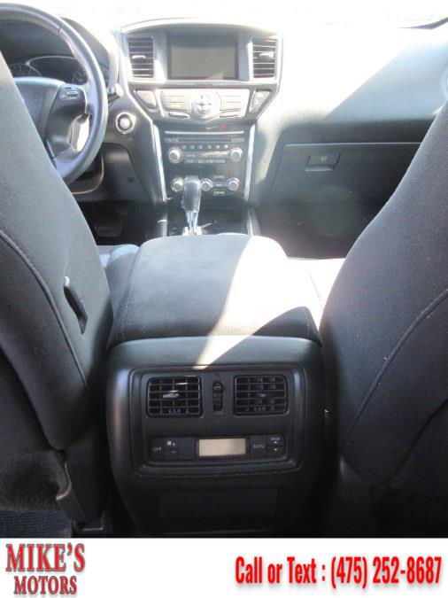 2015 Nissan Pathfinder 4WD 4dr S *Ltd Avail*, available for sale in Stratford, Connecticut | Mike's Motors LLC. Stratford, Connecticut 2015 Nissan Pathfinder 4WD 4dr S *Ltd Avail*, available for sale in Stratford, Connecticut | Mike's Motors LLC. Stratford, Connecticut