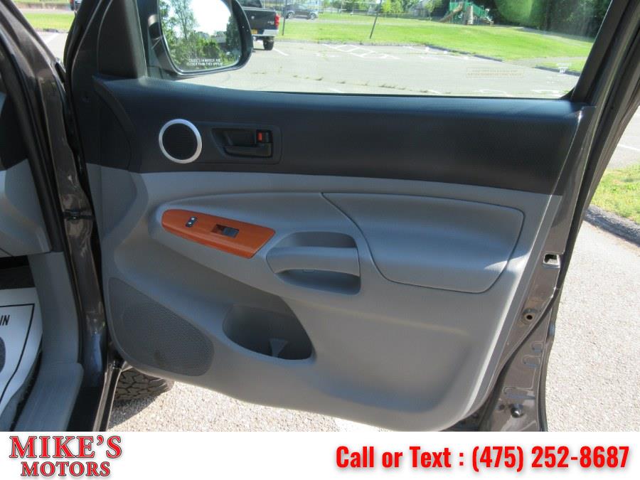 2012 Toyota Tacoma 4WD Access Cab V6 AT (Natl), available for sale in Stratford, Connecticut | Mike's Motors LLC. Stratford, Connecticut 2012 Toyota Tacoma 4WD Access Cab V6 AT (Natl), available for sale in Stratford, Connecticut | Mike's Motors LLC. Stratford, Connecticut