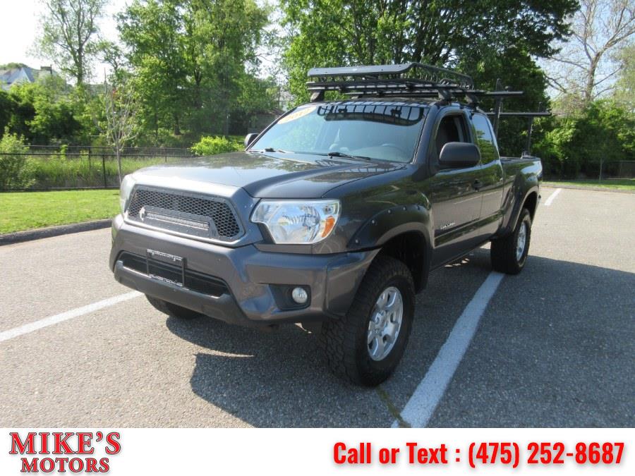 2012 Toyota Tacoma 4WD Access Cab V6 AT (Natl), available for sale in Stratford, Connecticut | Mike's Motors LLC. Stratford, Connecticut