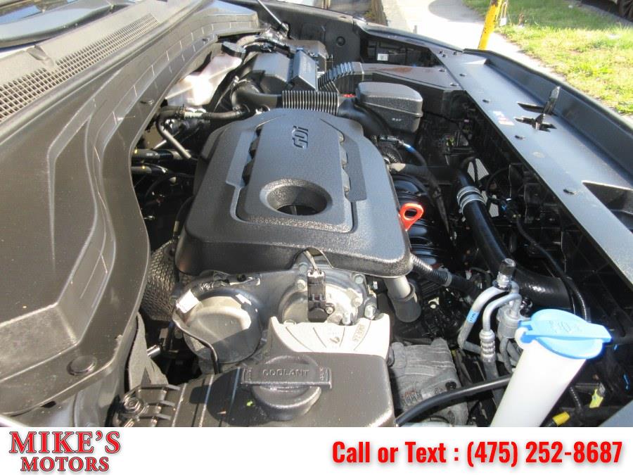2019 Hyundai Santa Fe SEL 2.4L Auto FWD, available for sale in Stratford, Connecticut | Mike's Motors LLC. Stratford, Connecticut 2019 Hyundai Santa Fe SEL 2.4L Auto FWD, available for sale in Stratford, Connecticut | Mike's Motors LLC. Stratford, Connecticut