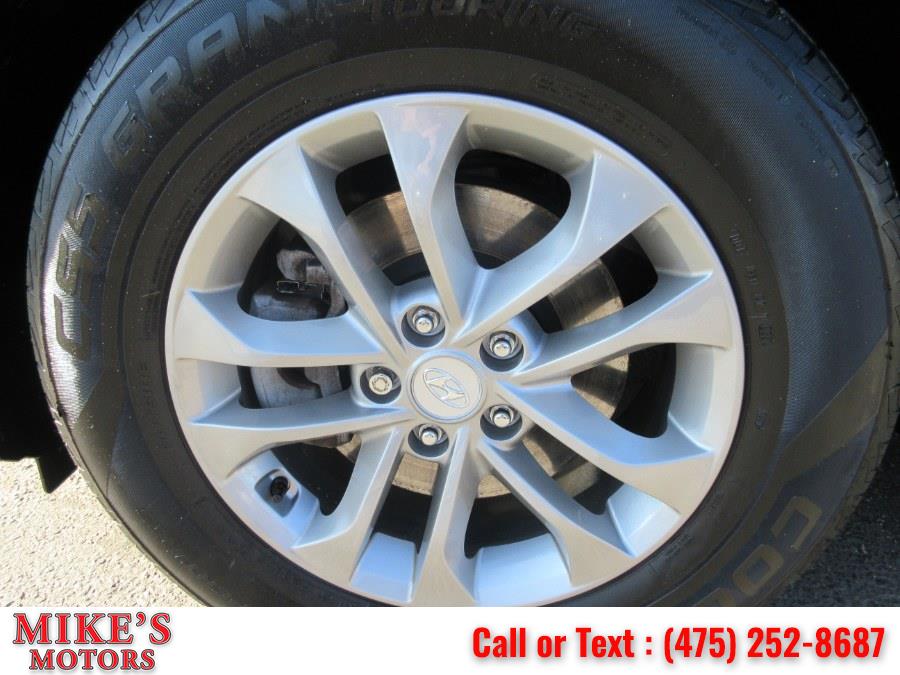 2019 Hyundai Santa Fe SEL 2.4L Auto FWD, available for sale in Stratford, Connecticut | Mike's Motors LLC. Stratford, Connecticut 2019 Hyundai Santa Fe SEL 2.4L Auto FWD, available for sale in Stratford, Connecticut | Mike's Motors LLC. Stratford, Connecticut