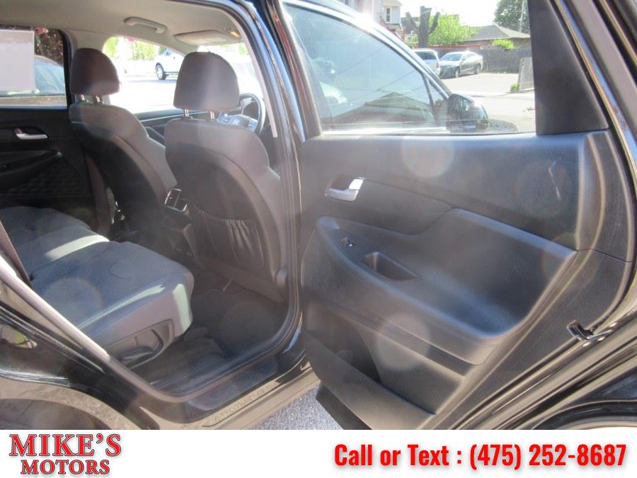 2019 Hyundai Santa Fe SEL 2.4L Auto FWD, available for sale in Stratford, Connecticut | Mike's Motors LLC. Stratford, Connecticut 2019 Hyundai Santa Fe SEL 2.4L Auto FWD, available for sale in Stratford, Connecticut | Mike's Motors LLC. Stratford, Connecticut