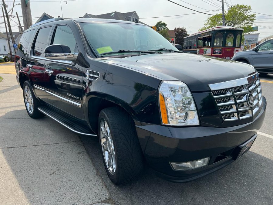 2008 Cadillac Escalade AWD 4dr, available for sale in Peabody, Massachusetts | New Star Motors. Peabody, Massachusetts 2008 Cadillac Escalade AWD 4dr, available for sale in Peabody, Massachusetts | New Star Motors. Peabody, Massachusetts
