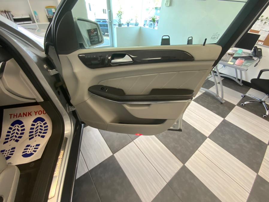 2014 Mercedes-Benz GL-Class 4MATIC 4dr GL450, available for sale in Hartford, Connecticut | Franklin Motors Auto Sales LLC. Hartford, Connecticut 2014 Mercedes-Benz GL-Class 4MATIC 4dr GL450, available for sale in Hartford, Connecticut | Franklin Motors Auto Sales LLC. Hartford, Connecticut
