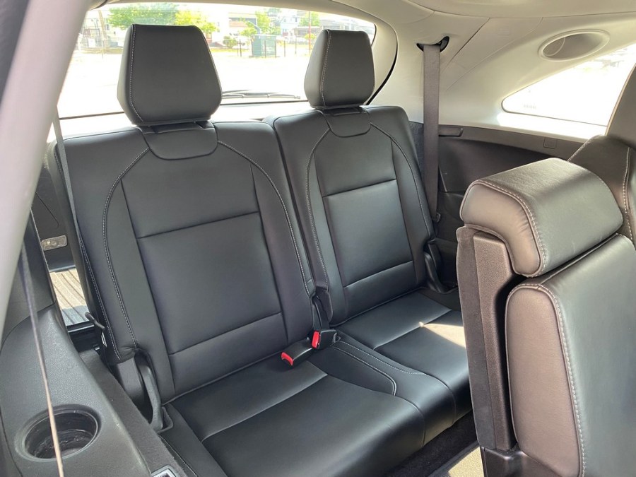 2017 Acura MDX SH-AWD w/Advance/Entertainment Pkg, available for sale in West Springfield, Massachusetts | Union Street Auto Sales. West Springfield, Massachusetts 2017 Acura MDX SH-AWD w/Advance/Entertainment Pkg, available for sale in West Springfield, Massachusetts | Union Street Auto Sales. West Springfield, Massachusetts