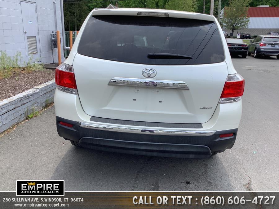 2013 Toyota Highlander 4WD 4dr V6 SE (Natl), available for sale in S.Windsor, Connecticut | Empire Auto Wholesalers. S.Windsor, Connecticut 2013 Toyota Highlander 4WD 4dr V6 SE (Natl), available for sale in S.Windsor, Connecticut | Empire Auto Wholesalers. S.Windsor, Connecticut