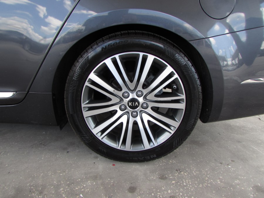 2016 Kia Cadenza 4dr Sdn Premium, available for sale in Orlando, Florida | VIP Auto Enterprise, Inc. Orlando, Florida 2016 Kia Cadenza 4dr Sdn Premium, available for sale in Orlando, Florida | VIP Auto Enterprise, Inc. Orlando, Florida