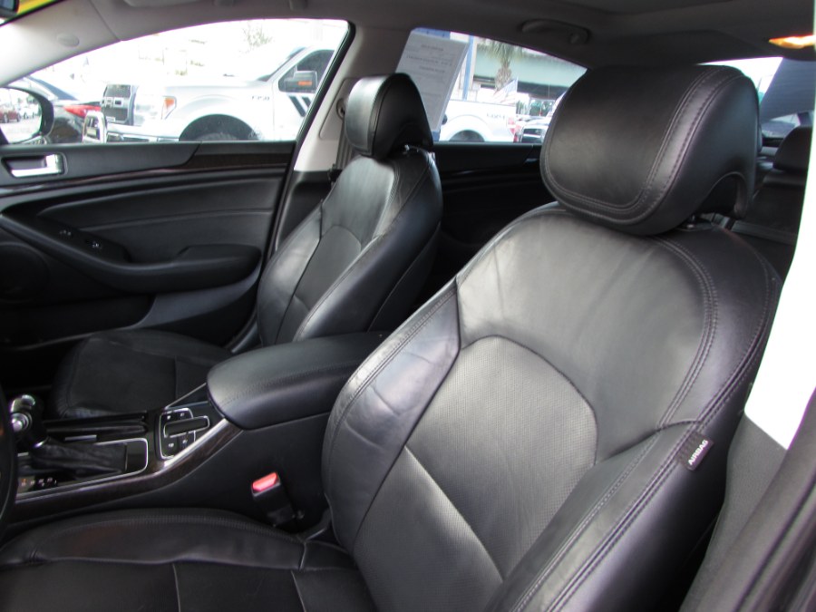 2016 Kia Cadenza 4dr Sdn Premium, available for sale in Orlando, Florida | VIP Auto Enterprise, Inc. Orlando, Florida 2016 Kia Cadenza 4dr Sdn Premium, available for sale in Orlando, Florida | VIP Auto Enterprise, Inc. Orlando, Florida