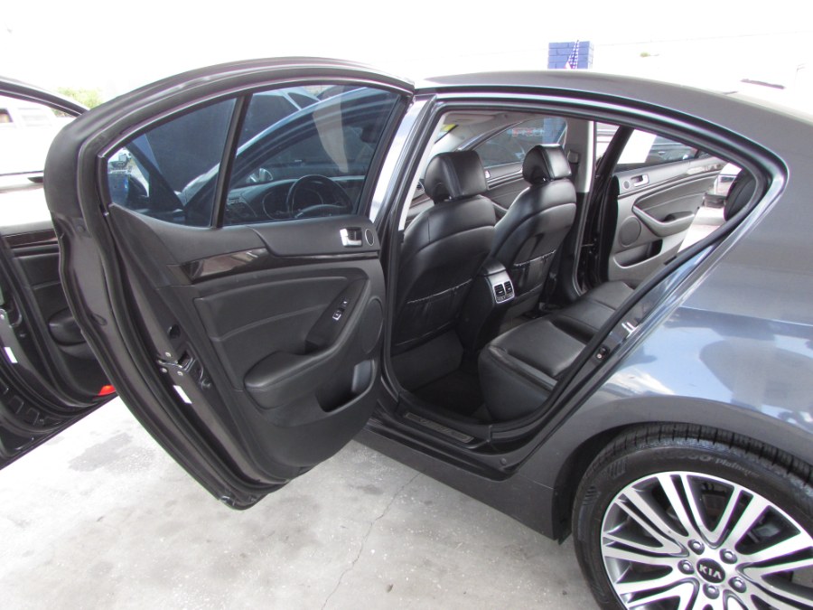 2016 Kia Cadenza 4dr Sdn Premium, available for sale in Orlando, Florida | VIP Auto Enterprise, Inc. Orlando, Florida 2016 Kia Cadenza 4dr Sdn Premium, available for sale in Orlando, Florida | VIP Auto Enterprise, Inc. Orlando, Florida