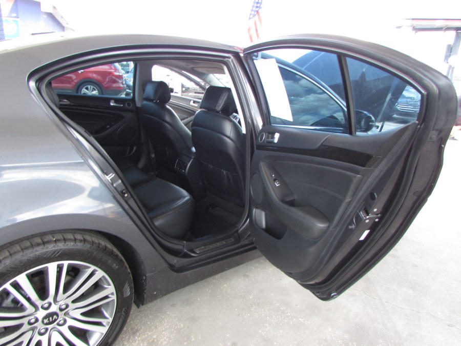 2016 Kia Cadenza 4dr Sdn Premium, available for sale in Orlando, Florida | VIP Auto Enterprise, Inc. Orlando, Florida 2016 Kia Cadenza 4dr Sdn Premium, available for sale in Orlando, Florida | VIP Auto Enterprise, Inc. Orlando, Florida