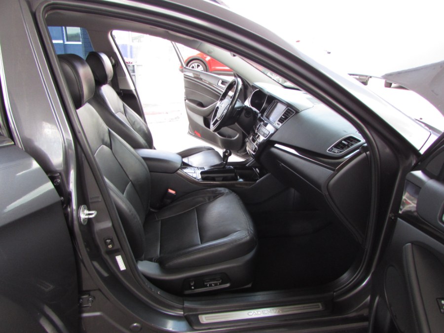 2016 Kia Cadenza 4dr Sdn Premium, available for sale in Orlando, Florida | VIP Auto Enterprise, Inc. Orlando, Florida 2016 Kia Cadenza 4dr Sdn Premium, available for sale in Orlando, Florida | VIP Auto Enterprise, Inc. Orlando, Florida