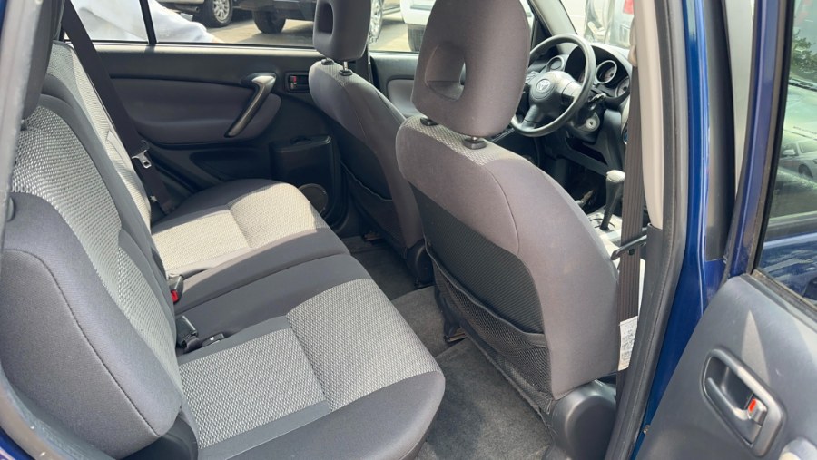 2004 Toyota RAV4 4dr Auto 4WD, available for sale in Waterbury, Connecticut | West End Automotive Center. Waterbury, Connecticut 2004 Toyota RAV4 4dr Auto 4WD, available for sale in Waterbury, Connecticut | West End Automotive Center. Waterbury, Connecticut
