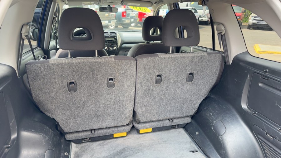 2004 Toyota RAV4 4dr Auto 4WD, available for sale in Waterbury, Connecticut | West End Automotive Center. Waterbury, Connecticut 2004 Toyota RAV4 4dr Auto 4WD, available for sale in Waterbury, Connecticut | West End Automotive Center. Waterbury, Connecticut