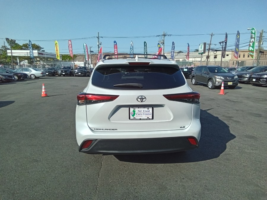 2022 Toyota Highlander XLE FWD (Natl), available for sale in Irvington, New Jersey | NJ Used Cars Center. Irvington, New Jersey 2022 Toyota Highlander XLE FWD (Natl), available for sale in Irvington, New Jersey | NJ Used Cars Center. Irvington, New Jersey