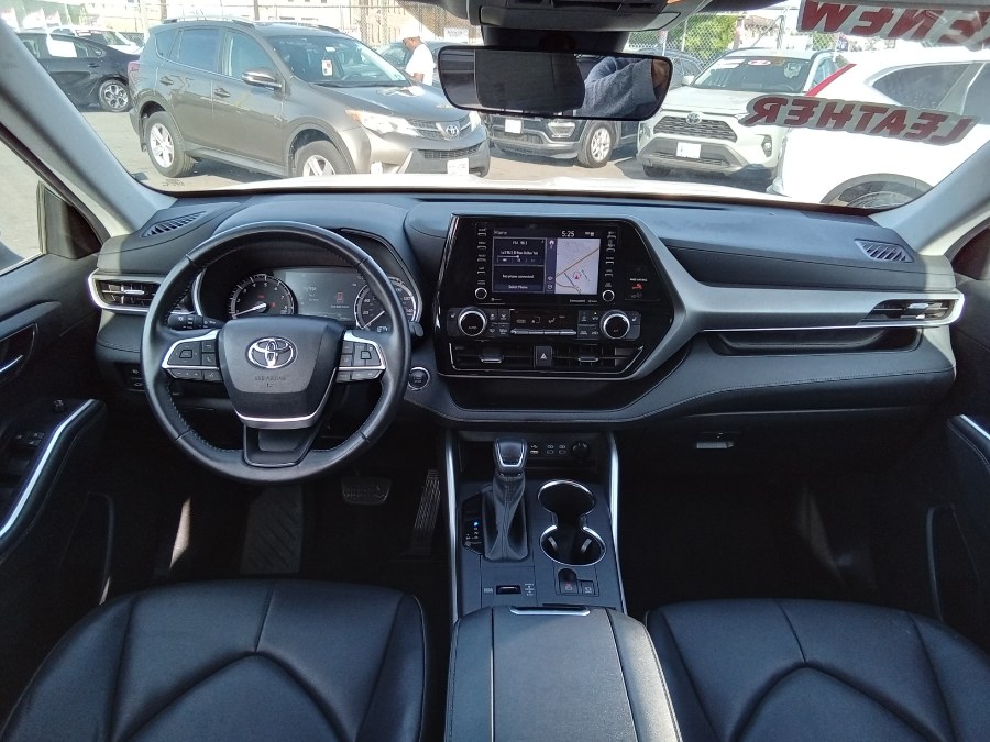 2022 Toyota Highlander XLE FWD (Natl), available for sale in Irvington, New Jersey | NJ Used Cars Center. Irvington, New Jersey 2022 Toyota Highlander XLE FWD (Natl), available for sale in Irvington, New Jersey | NJ Used Cars Center. Irvington, New Jersey