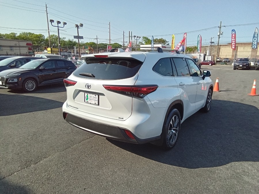 2022 Toyota Highlander XLE FWD (Natl), available for sale in Irvington, New Jersey | NJ Used Cars Center. Irvington, New Jersey 2022 Toyota Highlander XLE FWD (Natl), available for sale in Irvington, New Jersey | NJ Used Cars Center. Irvington, New Jersey