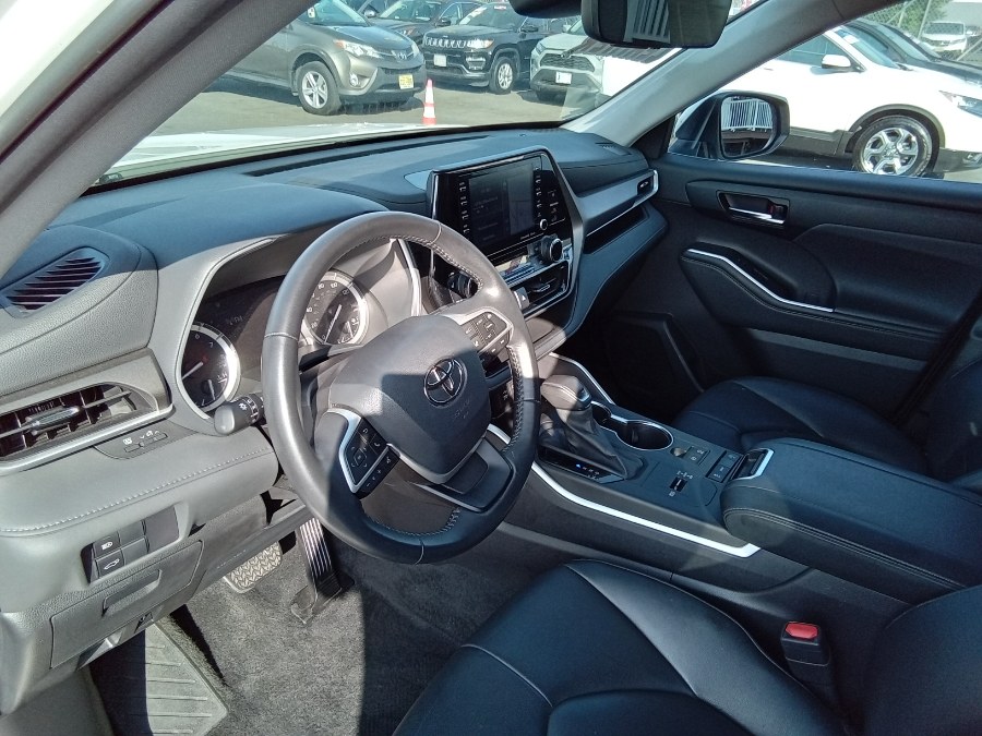 2022 Toyota Highlander XLE FWD (Natl), available for sale in Irvington, New Jersey | NJ Used Cars Center. Irvington, New Jersey 2022 Toyota Highlander XLE FWD (Natl), available for sale in Irvington, New Jersey | NJ Used Cars Center. Irvington, New Jersey