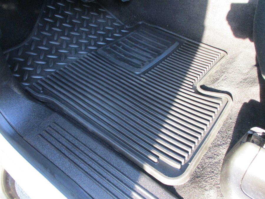 2010 Chevrolet Silverado 1500 4WD Ext Cab 143.5" LT, available for sale in Suffield, Connecticut | Suffield Auto Sales. Suffield, Connecticut 2010 Chevrolet Silverado 1500 4WD Ext Cab 143.5" LT, available for sale in Suffield, Connecticut | Suffield Auto Sales. Suffield, Connecticut