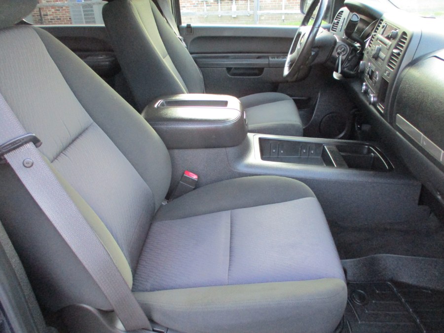2011 Chevrolet Silverado 1500 4WD Crew Cab 143.5" LT, available for sale in Suffield, Connecticut | Suffield Auto Sales. Suffield, Connecticut 2011 Chevrolet Silverado 1500 4WD Crew Cab 143.5" LT, available for sale in Suffield, Connecticut | Suffield Auto Sales. Suffield, Connecticut