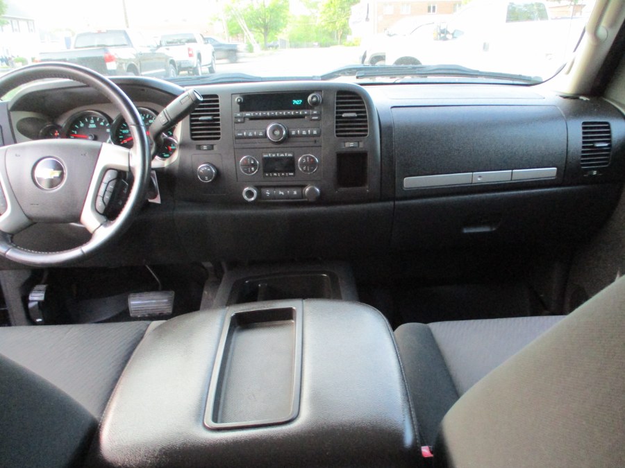 2011 Chevrolet Silverado 1500 4WD Crew Cab 143.5" LT, available for sale in Suffield, Connecticut | Suffield Auto Sales. Suffield, Connecticut 2011 Chevrolet Silverado 1500 4WD Crew Cab 143.5" LT, available for sale in Suffield, Connecticut | Suffield Auto Sales. Suffield, Connecticut