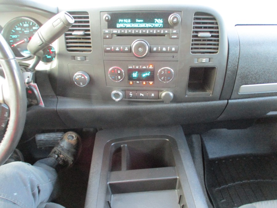 2011 Chevrolet Silverado 1500 4WD Crew Cab 143.5" LT, available for sale in Suffield, Connecticut | Suffield Auto Sales. Suffield, Connecticut 2011 Chevrolet Silverado 1500 4WD Crew Cab 143.5" LT, available for sale in Suffield, Connecticut | Suffield Auto Sales. Suffield, Connecticut