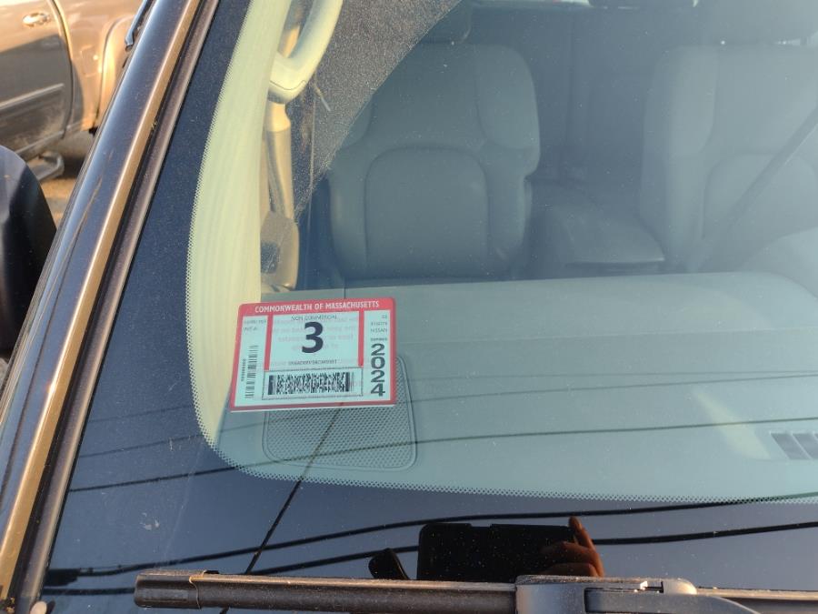 2010 Nissan Frontier 4WD Crew Cab SWB Auto SE, available for sale in Chicopee, Massachusetts | Matts Auto Mall LLC. Chicopee, Massachusetts 2010 Nissan Frontier 4WD Crew Cab SWB Auto SE, available for sale in Chicopee, Massachusetts | Matts Auto Mall LLC. Chicopee, Massachusetts