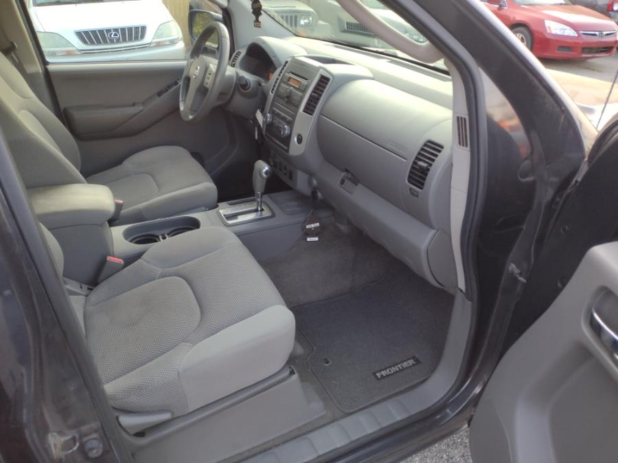 2010 Nissan Frontier 4WD Crew Cab SWB Auto SE, available for sale in Chicopee, Massachusetts | Matts Auto Mall LLC. Chicopee, Massachusetts 2010 Nissan Frontier 4WD Crew Cab SWB Auto SE, available for sale in Chicopee, Massachusetts | Matts Auto Mall LLC. Chicopee, Massachusetts