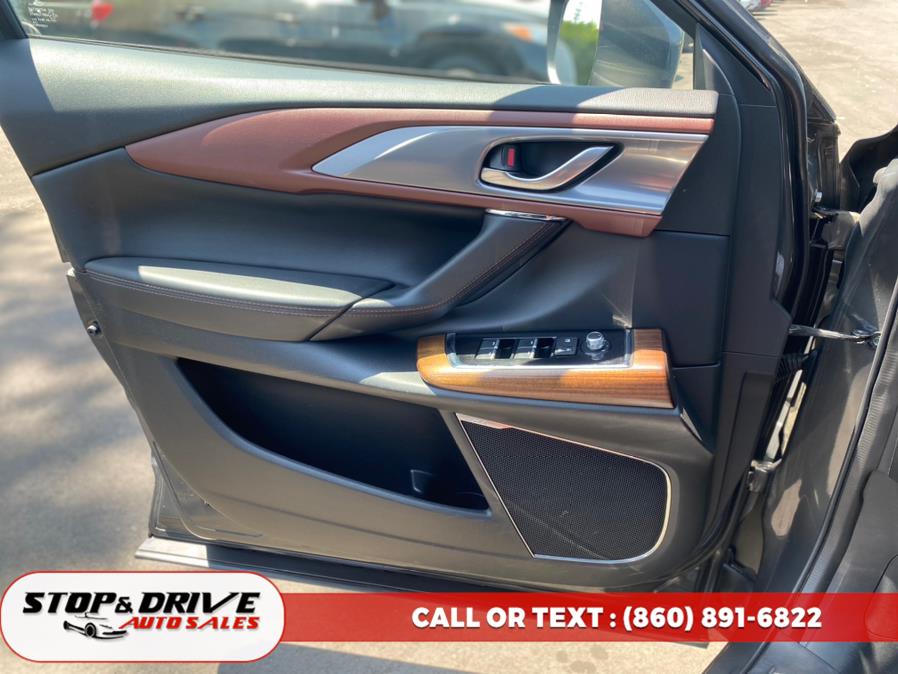 2017 Mazda CX-9 Signature AWD, available for sale in East Windsor, Connecticut | Stop & Drive Auto Sales. East Windsor, Connecticut 2017 Mazda CX-9 Signature AWD, available for sale in East Windsor, Connecticut | Stop & Drive Auto Sales. East Windsor, Connecticut