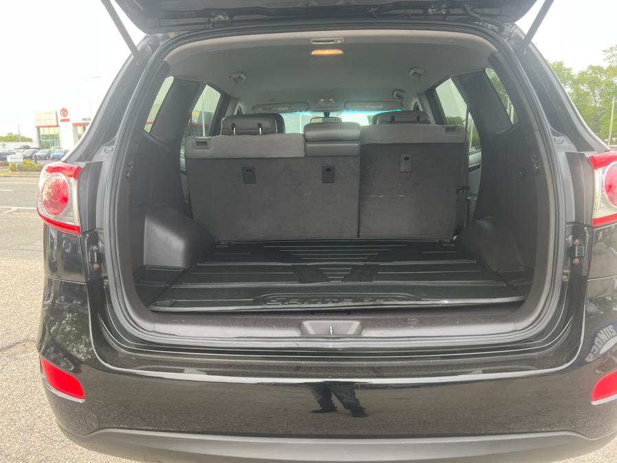 2011 Hyundai Santa Fe AWD 4dr V6 Auto SE *Ltd Avail*, available for sale in Swansea, Massachusetts | Gas On The Run. Swansea, Massachusetts 2011 Hyundai Santa Fe AWD 4dr V6 Auto SE *Ltd Avail*, available for sale in Swansea, Massachusetts | Gas On The Run. Swansea, Massachusetts