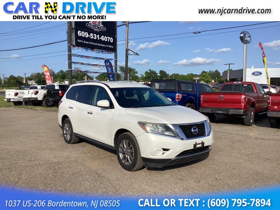 2013 Nissan Pathfinder SV 4WD, available for sale in Bordentown, New Jersey | Car N Drive. Bordentown, New Jersey