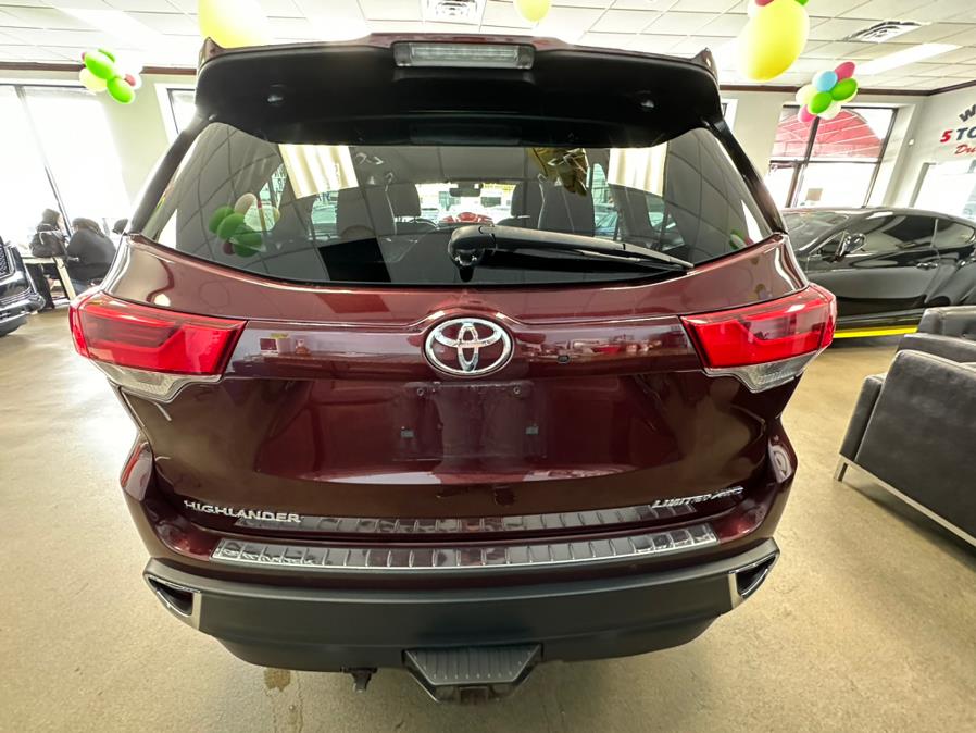 2017 Toyota Highlander Limited Platinum V6 AWD (Natl), available for sale in Inwood, New York | 5 Towns Drive. Inwood, New York 2017 Toyota Highlander Limited Platinum V6 AWD (Natl), available for sale in Inwood, New York | 5 Towns Drive. Inwood, New York