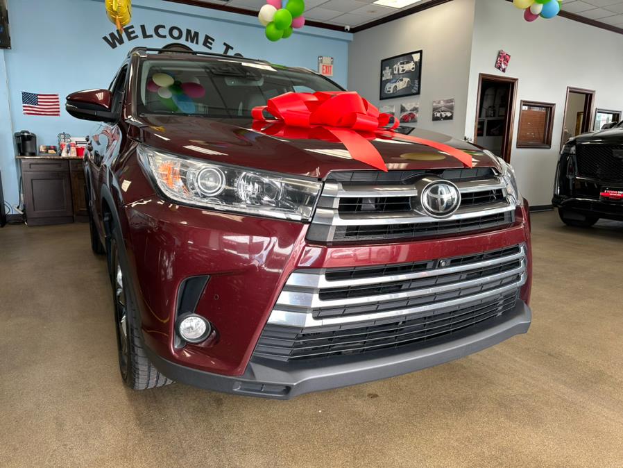 2017 Toyota Highlander Limited Platinum V6 AWD (Natl), available for sale in Inwood, New York | 5 Towns Drive. Inwood, New York 2017 Toyota Highlander Limited Platinum V6 AWD (Natl), available for sale in Inwood, New York | 5 Towns Drive. Inwood, New York