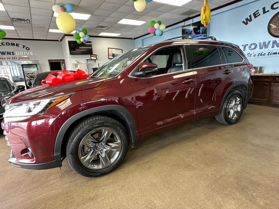 2017 Toyota Highlander Limited Platinum V6 AWD (Natl), available for sale in Inwood, New York | 5 Towns Drive. Inwood, New York 2017 Toyota Highlander Limited Platinum V6 AWD (Natl), available for sale in Inwood, New York | 5 Towns Drive. Inwood, New York