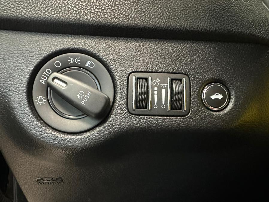 2021 Dodge Charger Hemi R/T RWD, available for sale in Inwood, New York | 5 Towns Drive. Inwood, New York 2021 Dodge Charger Hemi R/T RWD, available for sale in Inwood, New York | 5 Towns Drive. Inwood, New York