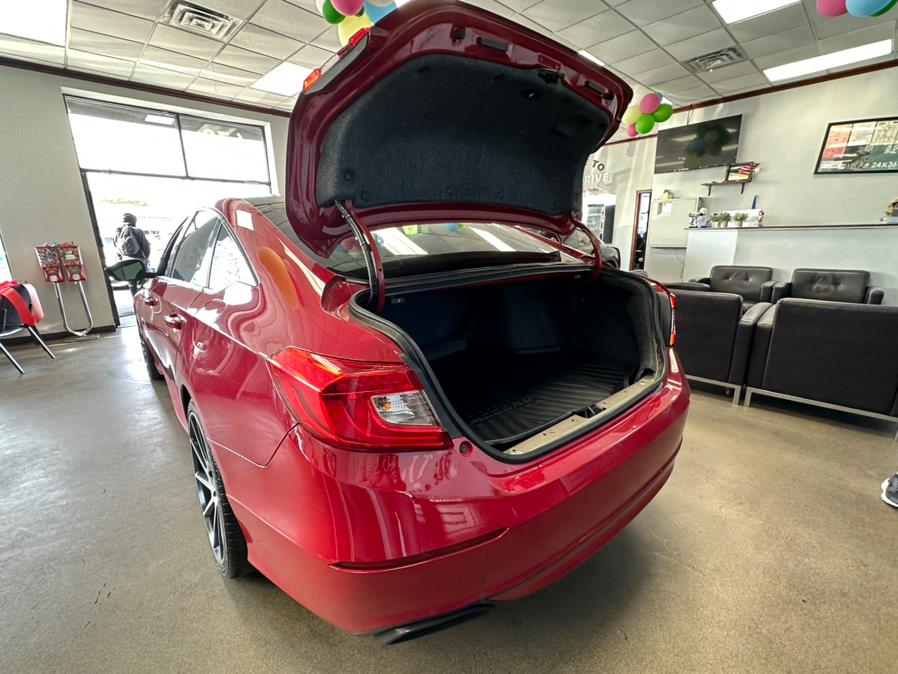 2018 Honda Accord Sedan Sport 1.5T CVT, available for sale in Inwood, New York | 5 Towns Drive. Inwood, New York 2018 Honda Accord Sedan Sport 1.5T CVT, available for sale in Inwood, New York | 5 Towns Drive. Inwood, New York