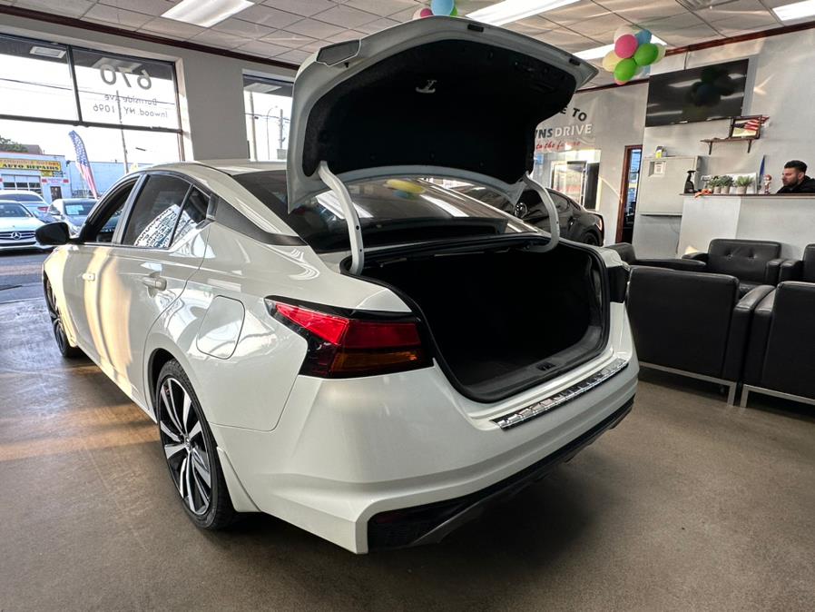 2019 Nissan Altima 2.5 SR Sedan, available for sale in Inwood, New York | 5 Towns Drive. Inwood, New York 2019 Nissan Altima 2.5 SR Sedan, available for sale in Inwood, New York | 5 Towns Drive. Inwood, New York