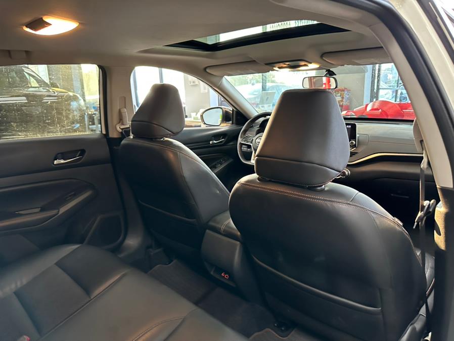 2019 Nissan Altima 2.5 SR Sedan, available for sale in Inwood, New York | 5 Towns Drive. Inwood, New York 2019 Nissan Altima 2.5 SR Sedan, available for sale in Inwood, New York | 5 Towns Drive. Inwood, New York